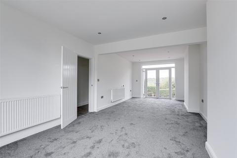 undefined, Thorneywood Mount, Nottingham NG3