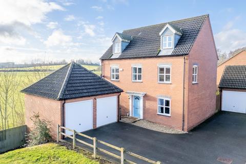 6 bedroom detached house for sale, Vislok Close, Market Harborough LE16