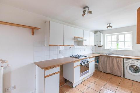 2 bedroom terraced house for sale, Gloucester Road, Stonehouse