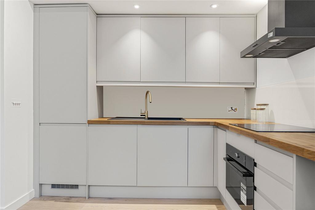 Reception/Kitchen