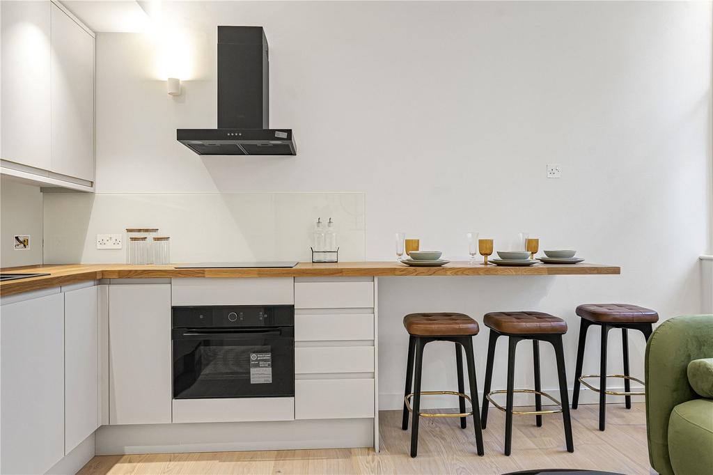 Reception/Kitchen