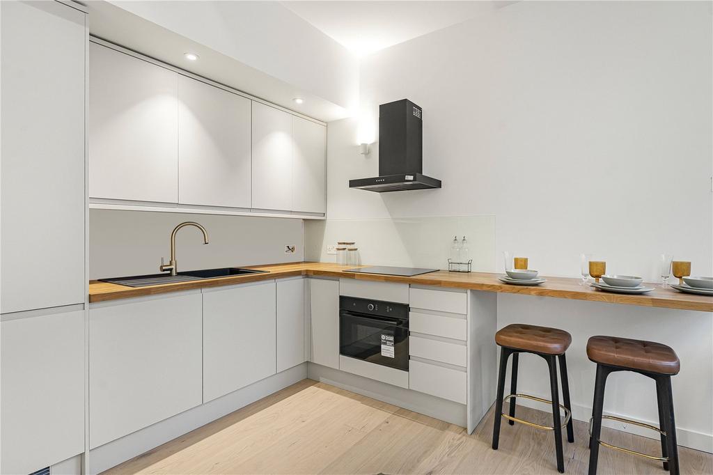 Reception/Kitchen