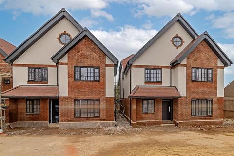 5 bedroom detached house for sale, Hatfield Road, St. Albans