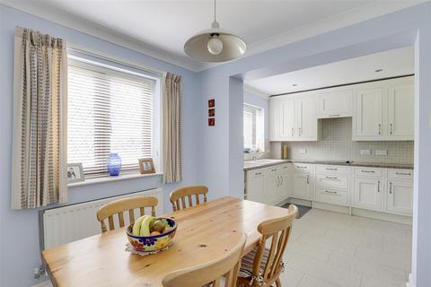 4 bedroom detached house for sale, Hallfields, Nottingham NG12