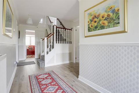 4 bedroom detached house for sale, Hallfields, Nottingham NG12