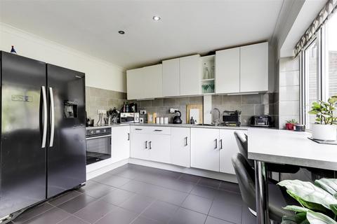 3 bedroom semi-detached house for sale, Cromwell Crescent, Nottingham NG4