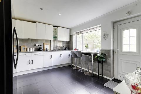 3 bedroom semi-detached house for sale, Cromwell Crescent, Nottingham NG4