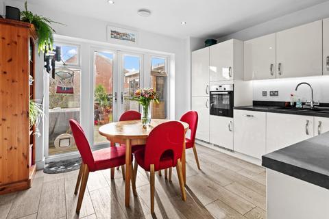 3 bedroom semi-detached house for sale, Underhill Way, Bishops Tachbrook, Leamington Spa