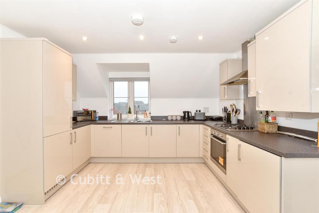 Lounge/Kitchen