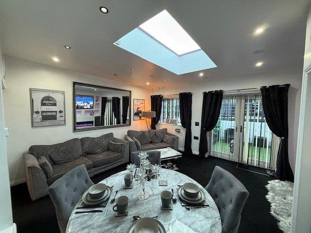 Lounge 2 - pic 3