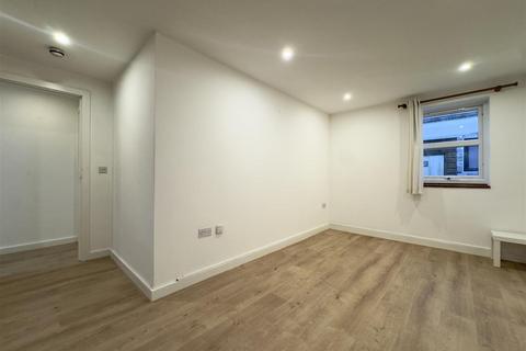 1 bedroom flat to rent, 16 Edgcumbe Gardens, Newquay TR7