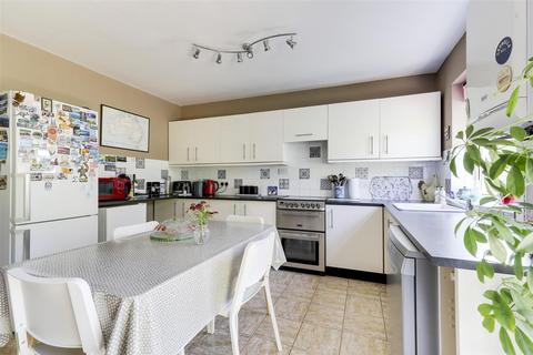 undefined, Skithorne Rise, Nottingham NG14