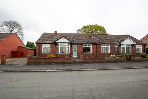 2 bedroom semi-detached bungalow for sale - Wensleydale Road, Leigh