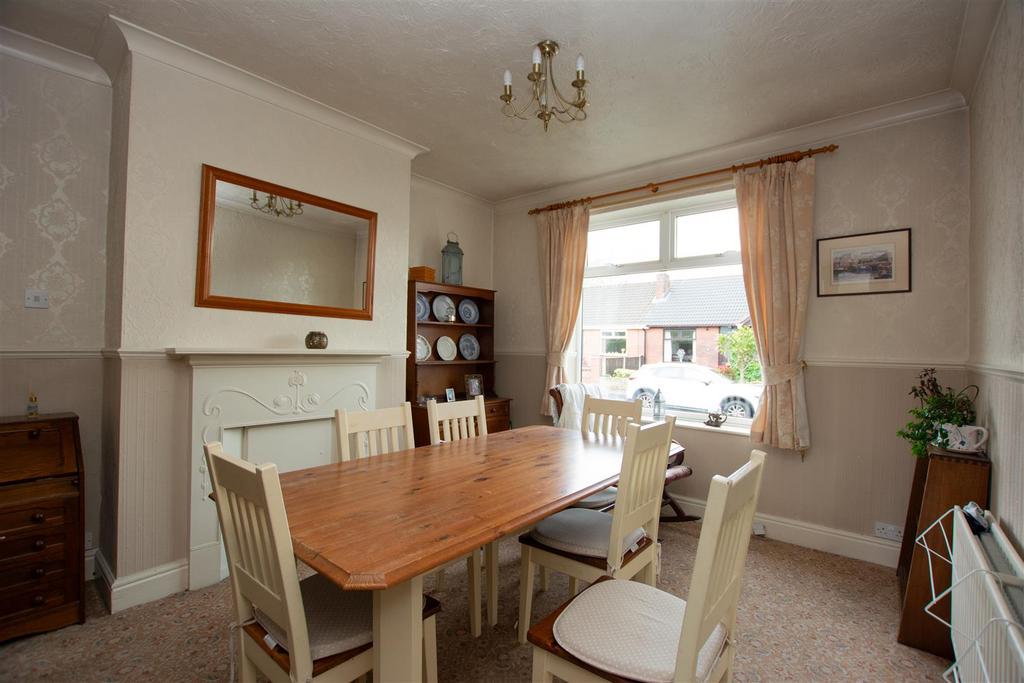 Dining Room.jpg