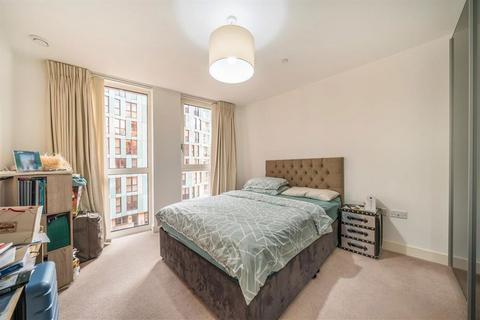1 bedroom flat for sale, Telegraph Avenue, London SE10