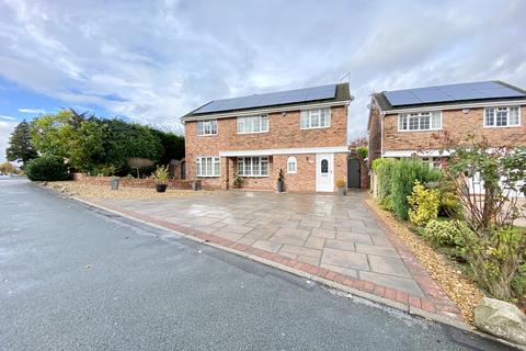 5 bedroom detached house for sale - Mandalay Gardens, Marple
