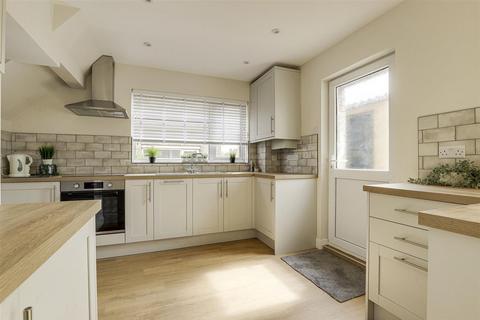 3 bedroom semi-detached house for sale, Abbots Close, Nottingham NG5