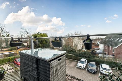 undefined, Broad Lane, Bracknell, Berkshire