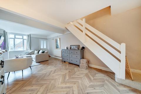 2 bedroom terraced house for sale, Drew Street, Rodbourne, Swindon, SN2