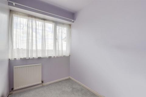 3 bedroom semi-detached house for sale, Salamander Close, Nottingham NG4