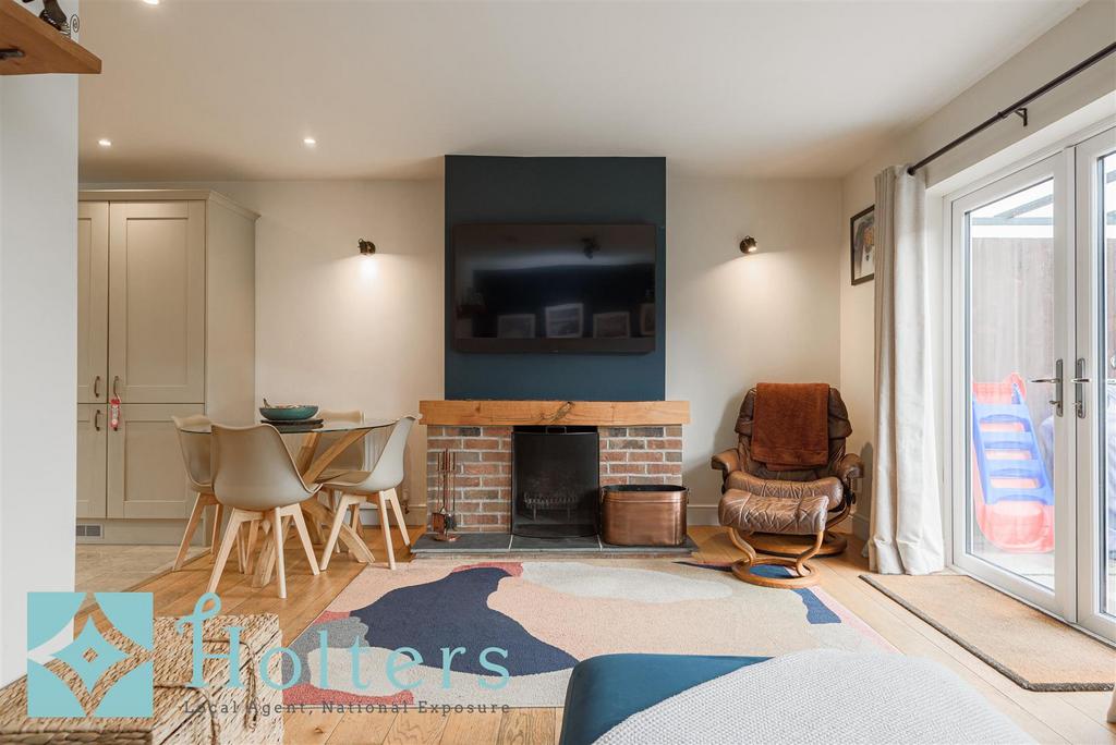 14 Wynfields, Newtown-15.jpg