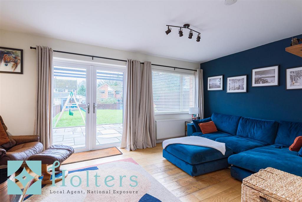 14 Wynfields, Newtown-18.jpg