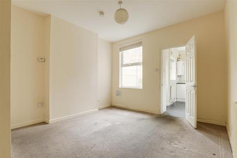 3 bedroom terraced house for sale, Birrell Road, Nottingham NG7