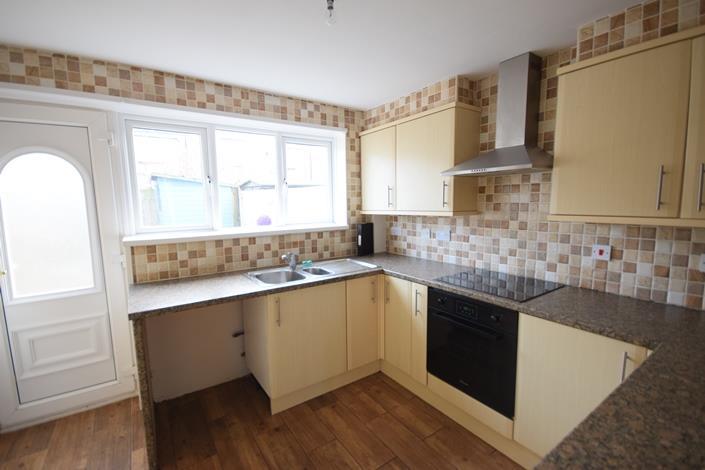 32 Keats Walk kitchen.jpg