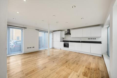 4 bedroom house for sale, de Morgan Terrace, Bloomfield Road, Woolwich, SE18