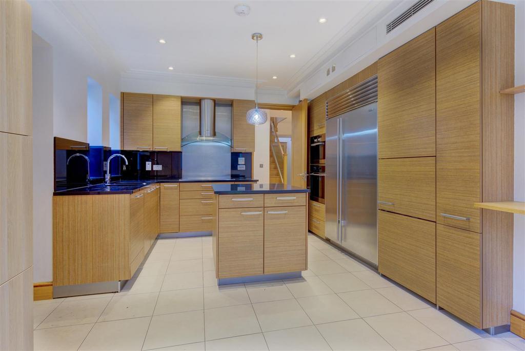 D0424 74 kingsley way kit2.jpg