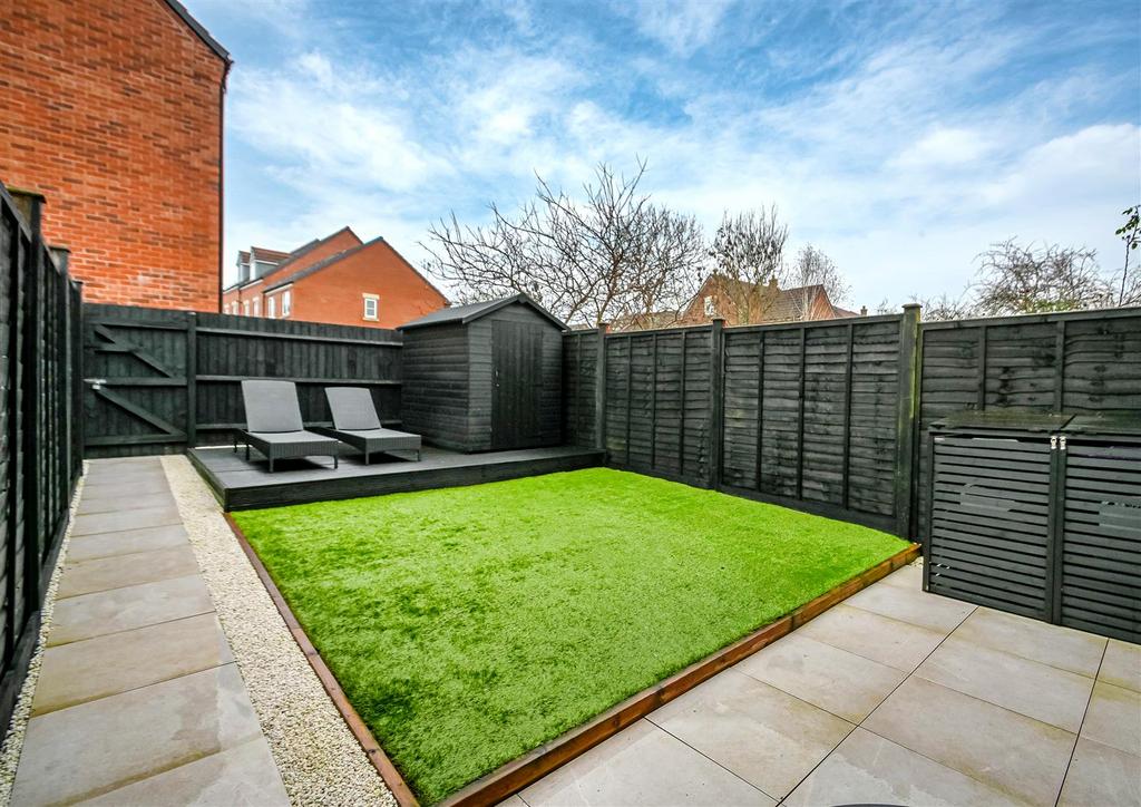 107 Wenlock Rise-22.jpg
