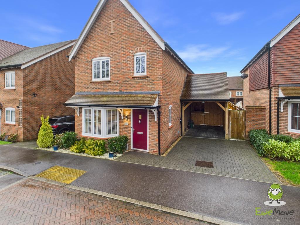 Ewe Move Estate Agents Basingstoke - Mansard Cresce