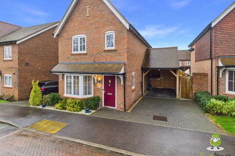 3 bedroom detached house for sale, Mansard Crescent, Chineham, Basingstoke, Hampshire, RG24