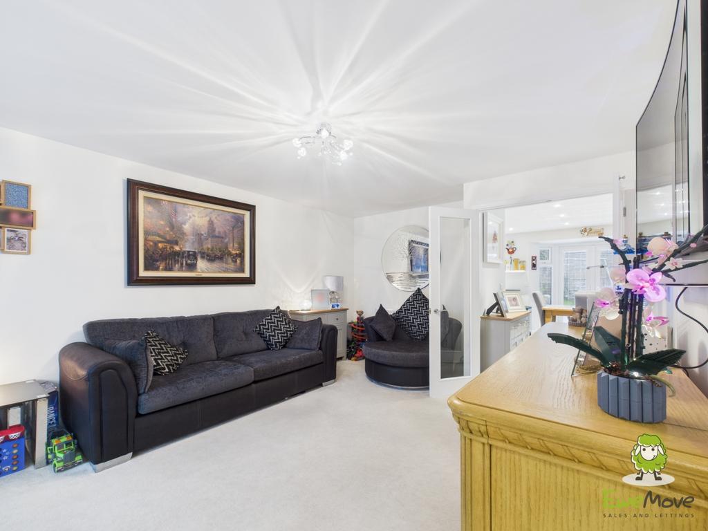 Ewe Move Estate Agents Basingstoke - Mansard Cresce