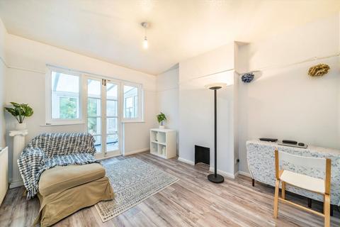 undefined, Runnymede Crescent, London SW16