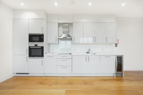 Park Avenue, Bushey, Hertfordshire, WD23