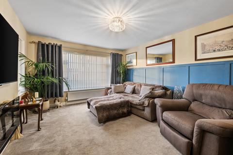 2 bedroom detached bungalow for sale, Kenleigh Drive, Boston, PE21