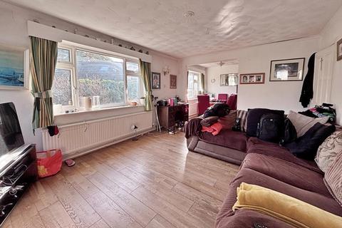 3 bedroom detached bungalow for sale, Frensham Close, Bournemouth BH10