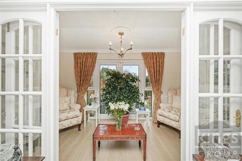 5 bedroom end of terrace house for sale, Eastfield Road, Waltham Cross