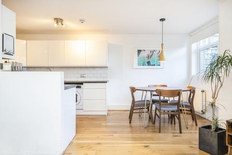 3 bedroom flat for sale, Hertford Road, London, N1