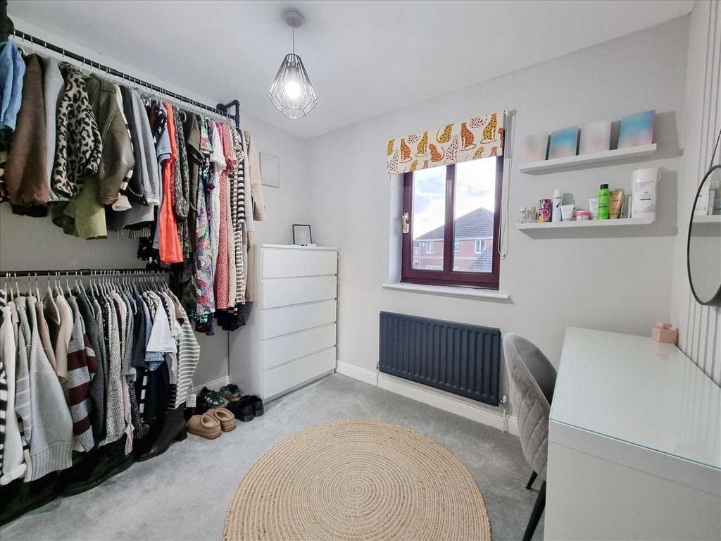 Bedroom 3: