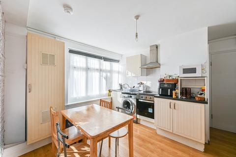 1 bedroom property to rent - Norbury Avenue, 220 Norbury Avenue, Thornton Heath
