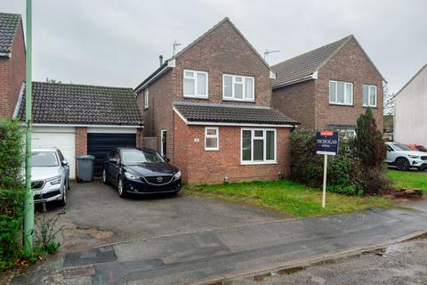 3 bedroom detached house for sale - The Josselyns, Felixstowe IP11
