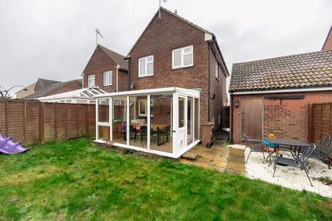 3 bedroom detached house for sale, The Josselyns, Felixstowe IP11
