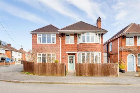 4 bedroom detached house for sale, Kingrove Avenue, Nottingham NG9