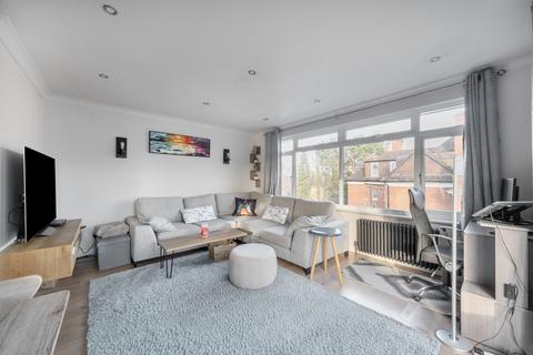 2 bedroom flat for sale, Ikona Court, Weybridge, Surrey, KT13