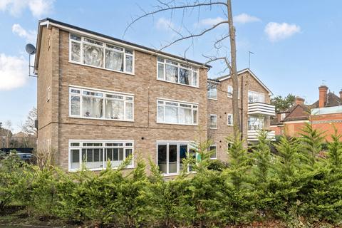 2 bedroom flat for sale, Ikona Court, Weybridge, Surrey, KT13