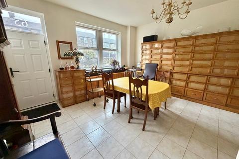 3 bedroom terraced house for sale, Oakworth, Keighley, BD22