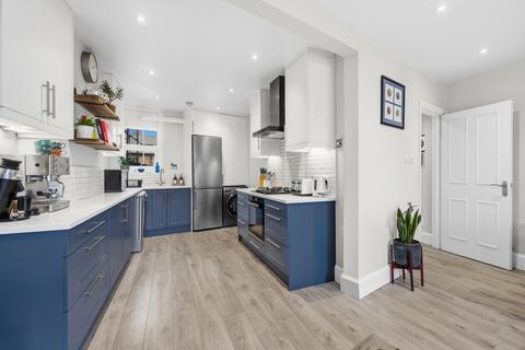 2 bedroom apartment for sale, Brighton Road, Surbiton KT6