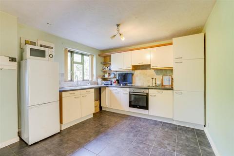 2 bedroom end of terrace house for sale, Easedale Close, Nottingham NG2